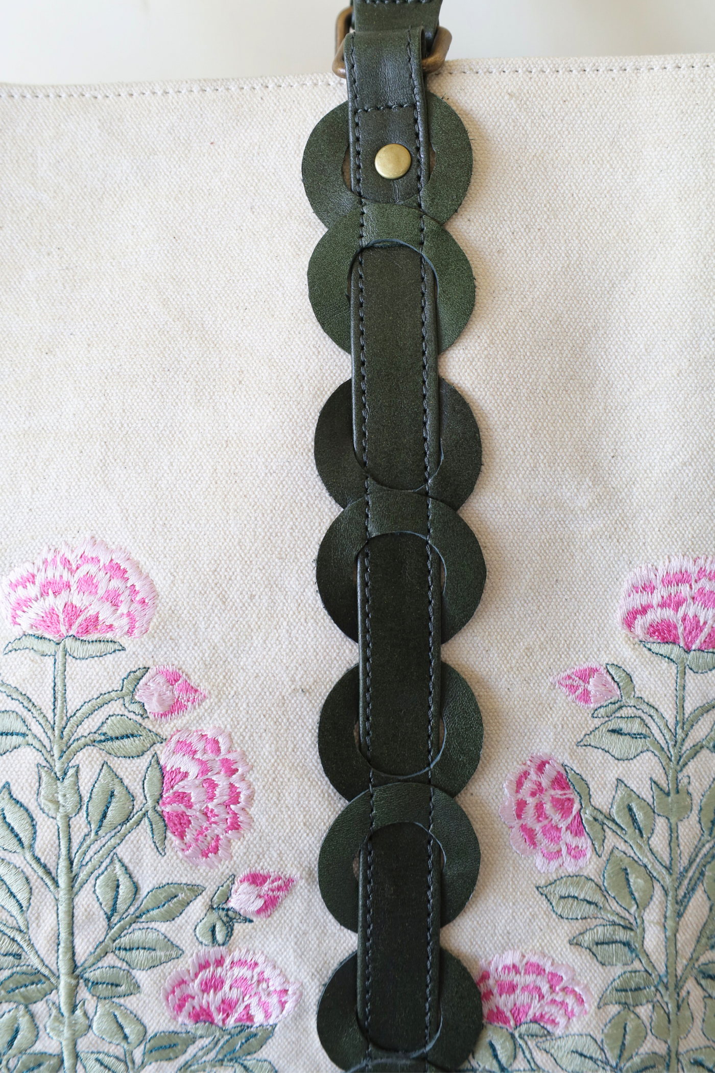 Vintage floral tote bag