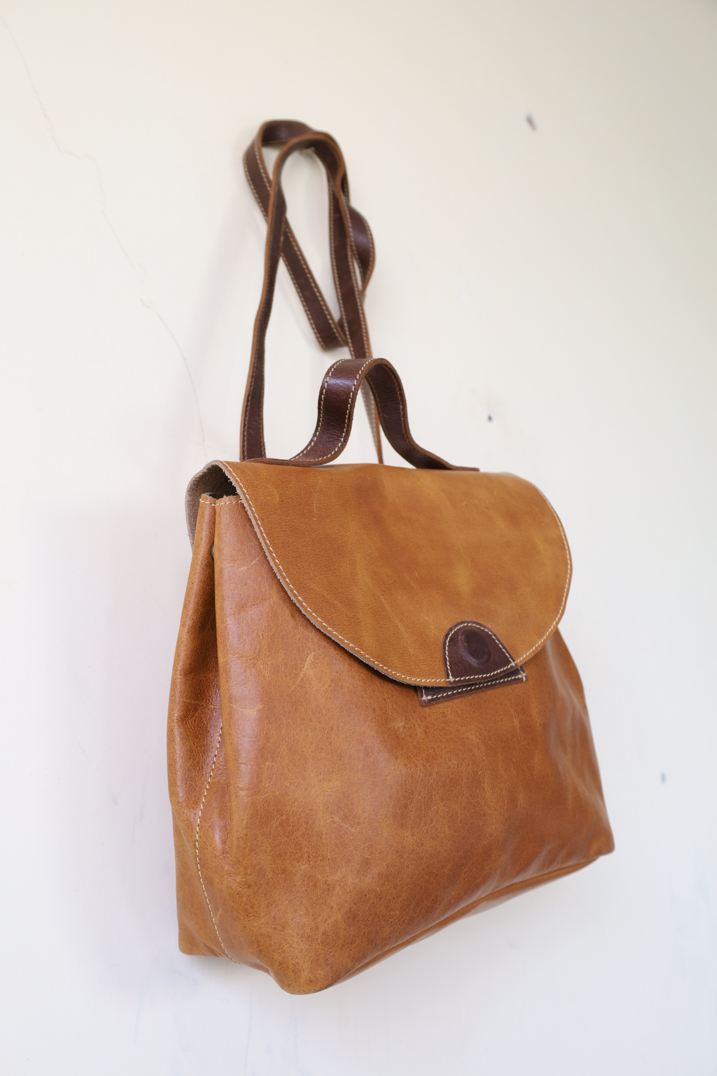 Classics tan sling bag