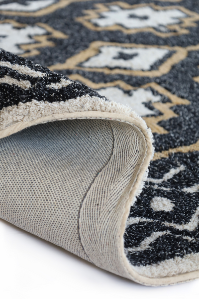 Nomad folk tufted rug