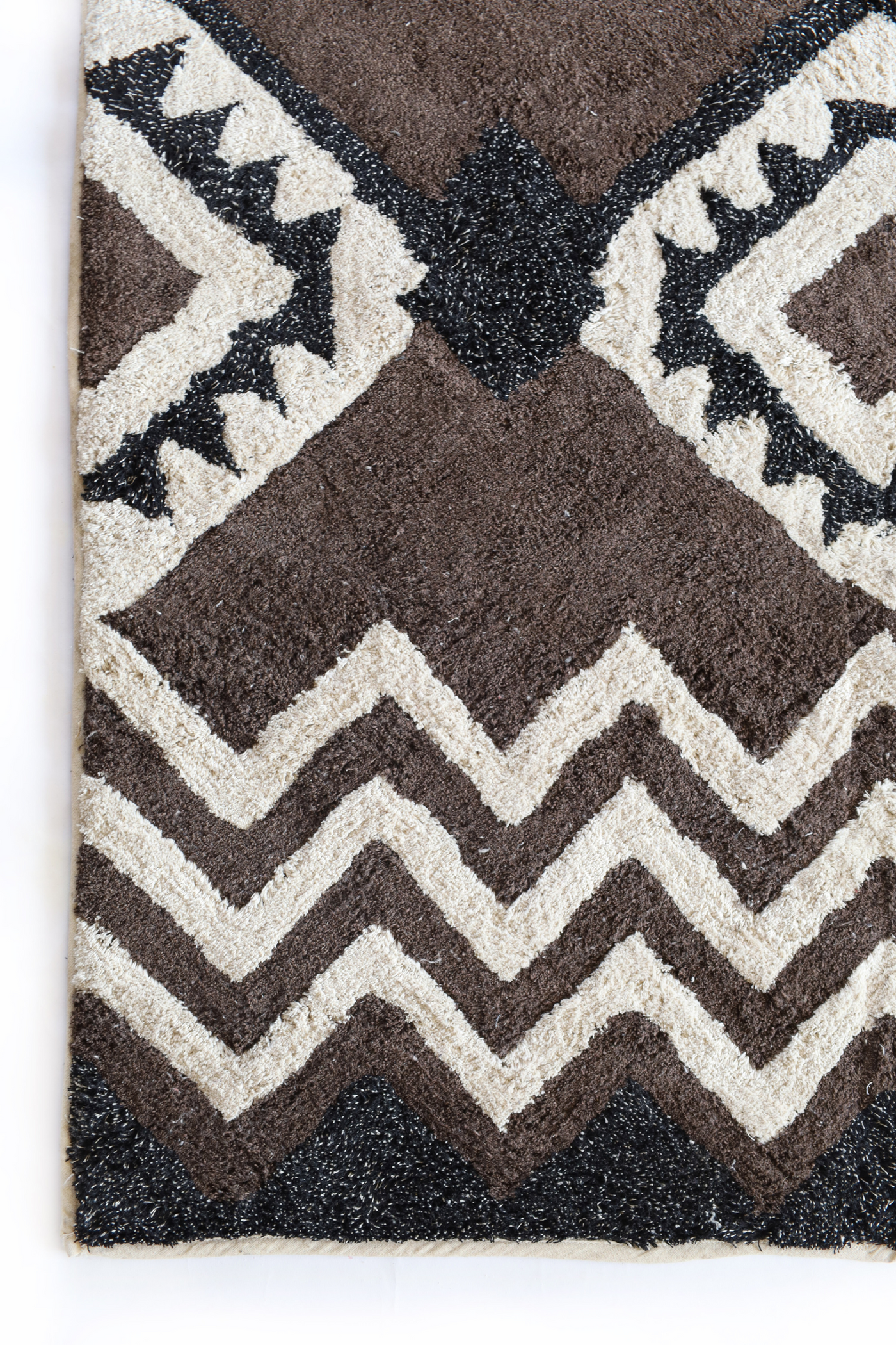 EARTHY GEO TUFTED RUG
