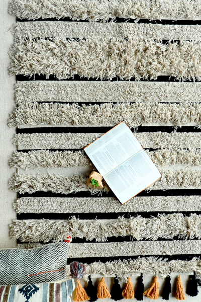 MONOCHROME WOVEN RUG