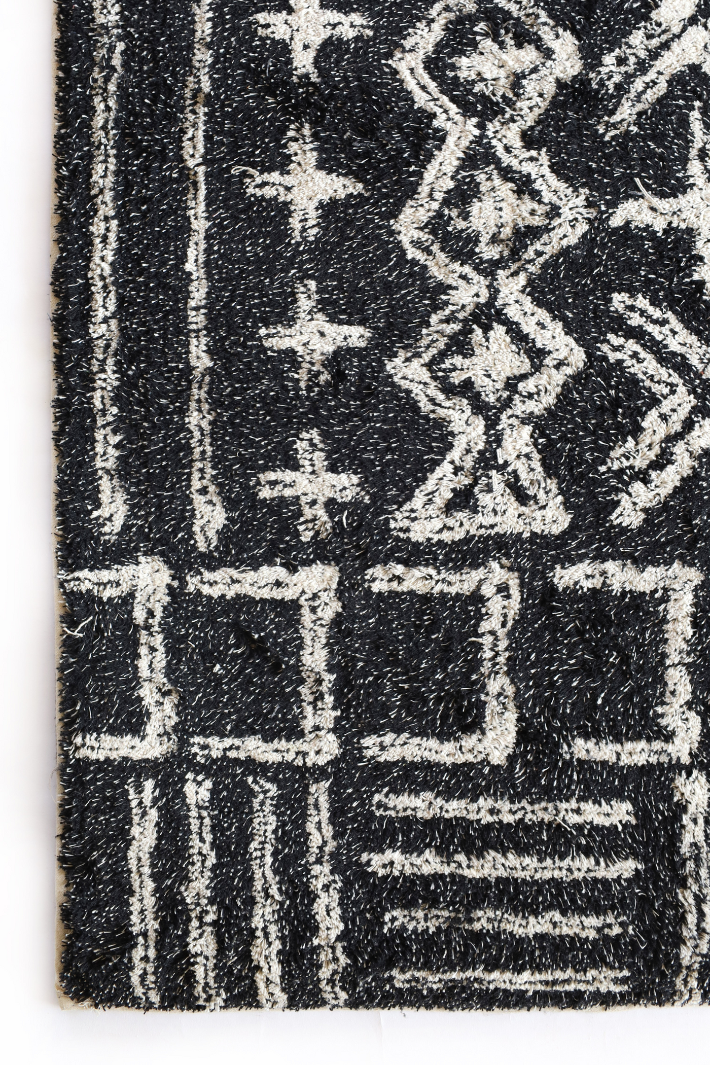 Nomad folk tufted rug