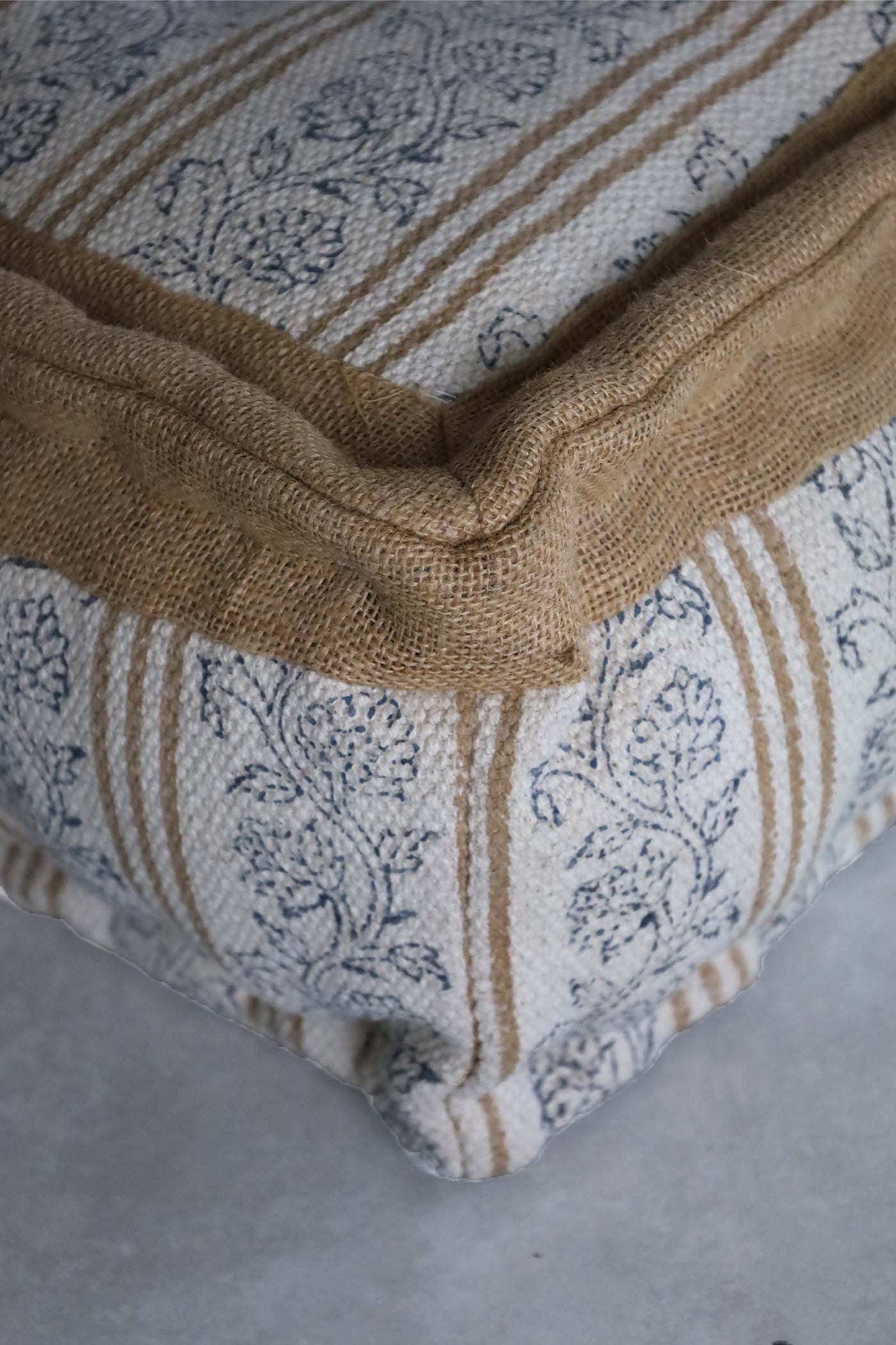 FLORET STRIPE FLOOR MATTRESS