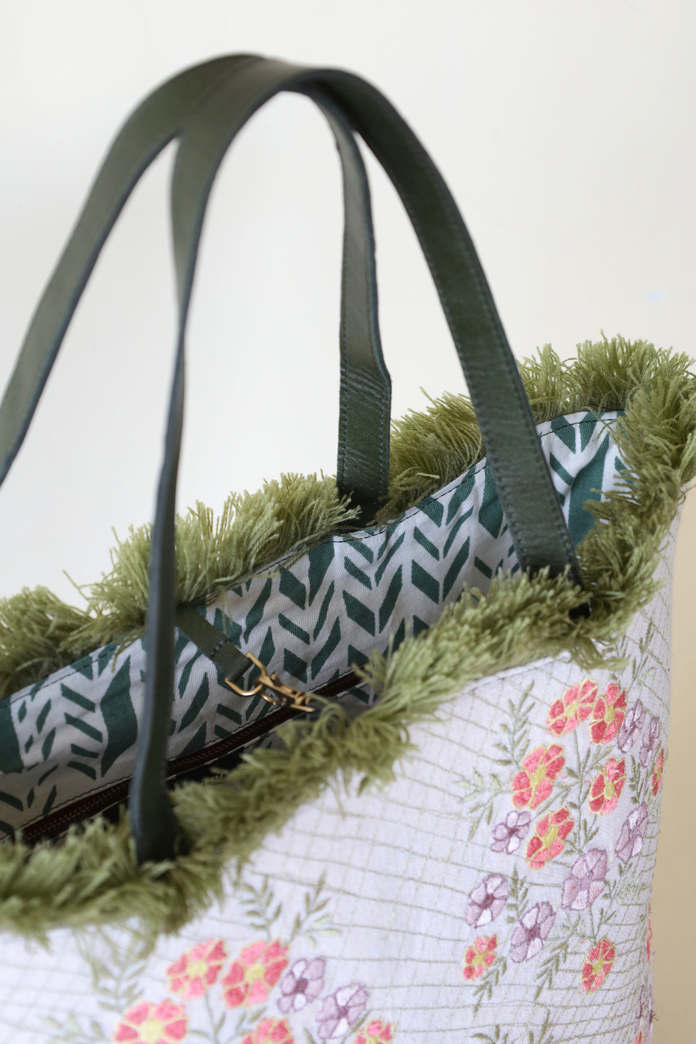 Paradise floret tote bag