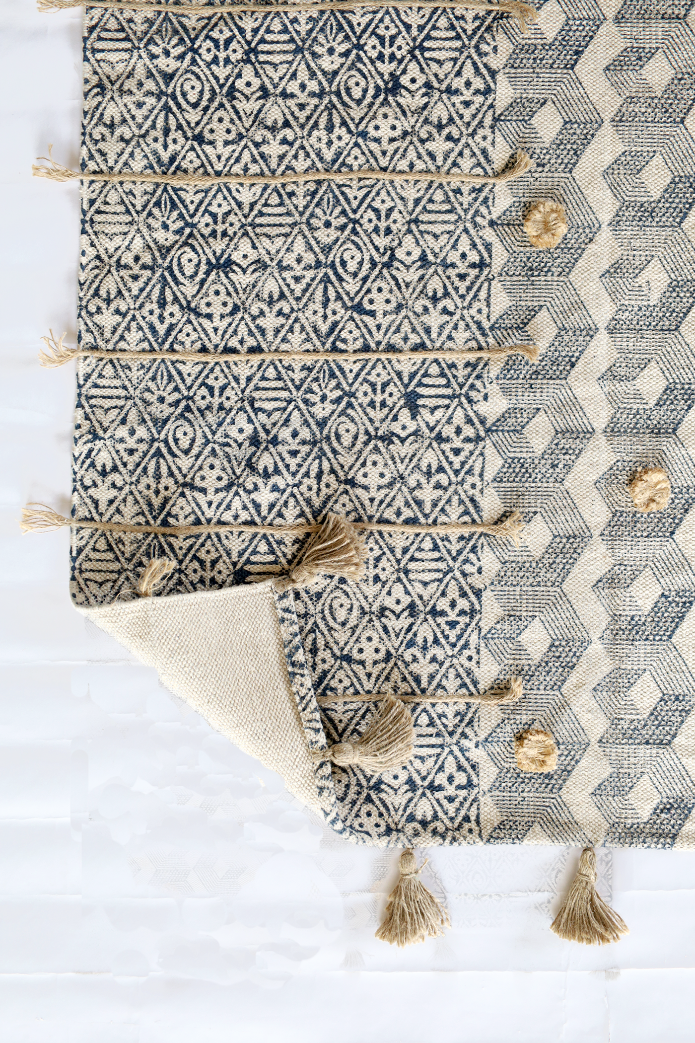 ILLUSION BLOCK PRINTED RUG