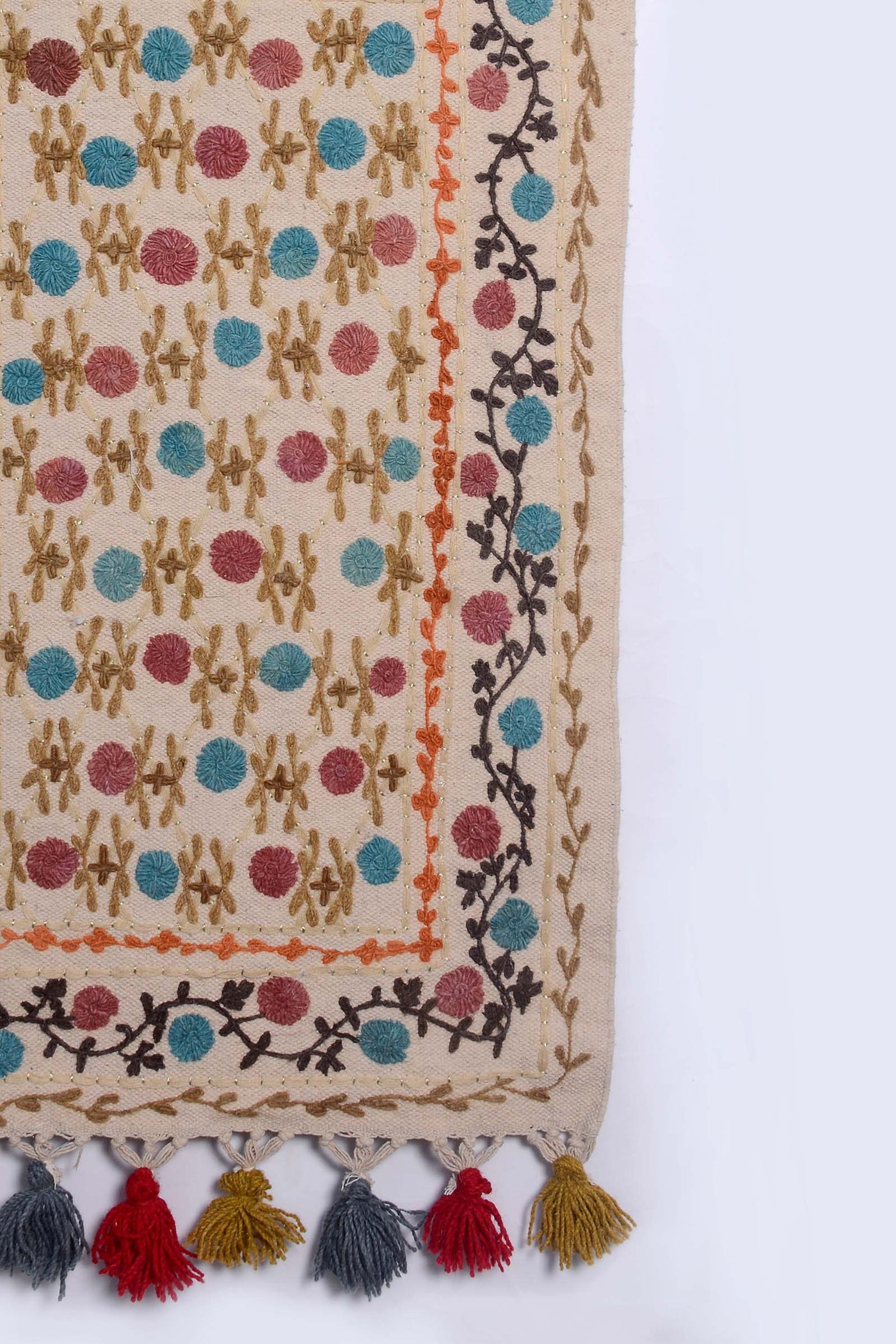 FLORY EMBROIDERED WALL ART