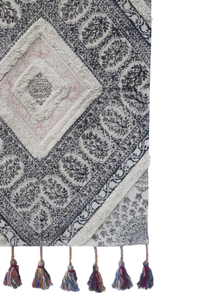 BLOSSMY WOVEN WALL ART
