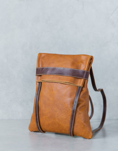 HENAMI SLING BAG