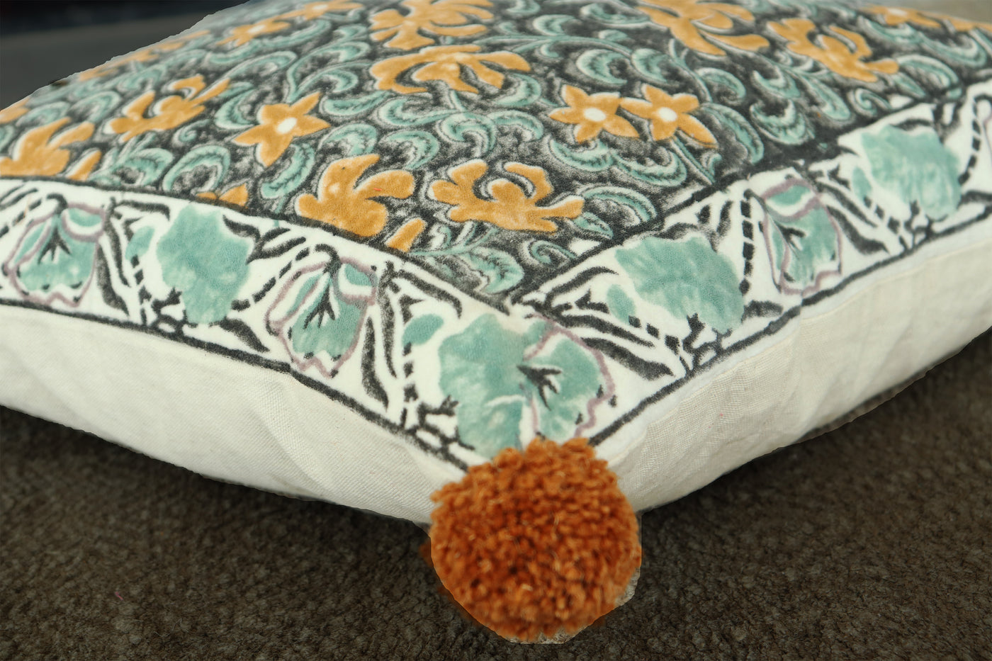DAISY BLOCK PRINT CUSHION
