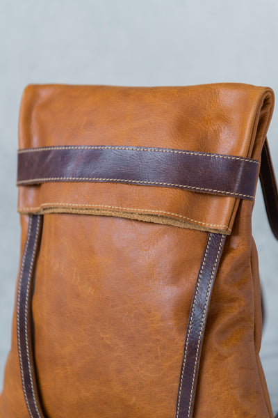 HENAMI SLING BAG