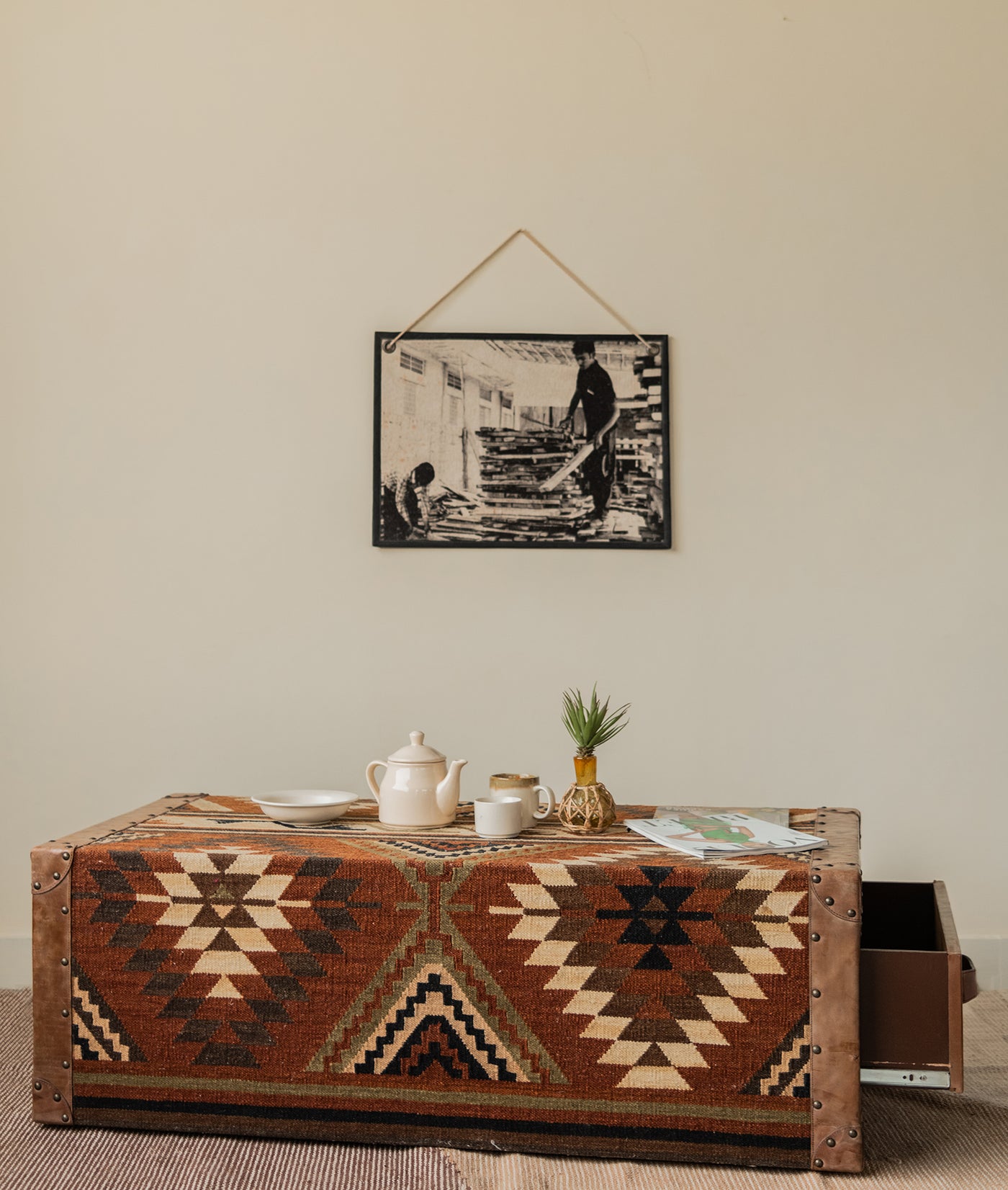 NOUVU-KILIM LEATHER TRUNK